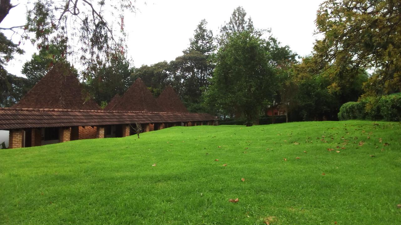 White Horse Inn Kabale Exterior photo